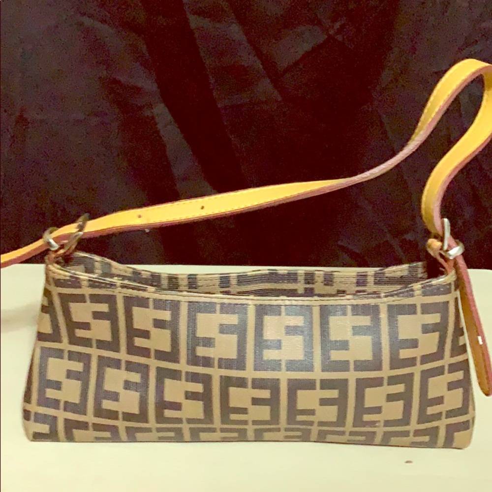 STYLISH SHOULDER BAG